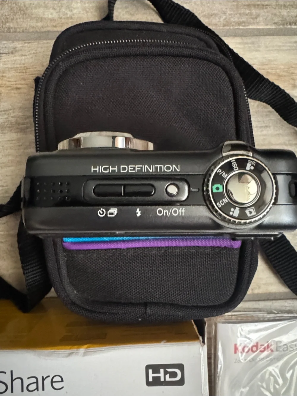 Kodak Black Digital Camera with Black Carrying Pouch and Box